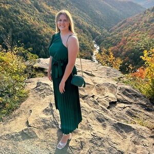 Green one shoulder pleated dress